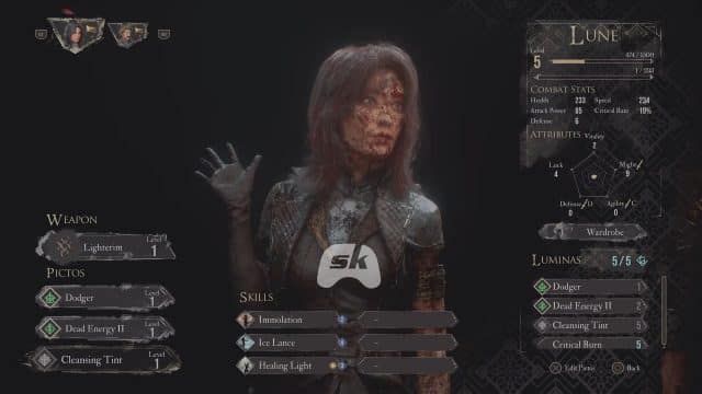 découvrez les 5 armes essentielles pour lune dans clair obscur Personnage de jeu avec statistiques et compétences.