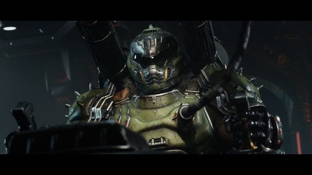doom : compte à rebours final pour le lancement en Guerrier futuriste en armure cagoulée dans l'ombre.
