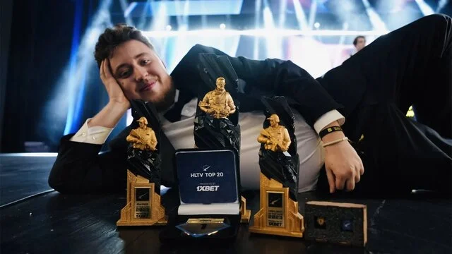 attention: zywoo détrône s1mple — 4e titre hltv 2025, fin Attention: ZywOo détrône s1mple — 4e titre HLTV 2025, fin du débat GOAT ?