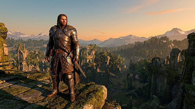 Kliff, un guerrier en armure, contemple un vaste paysage de ruines antiques au coucher du soleil dans Crimson Desert.