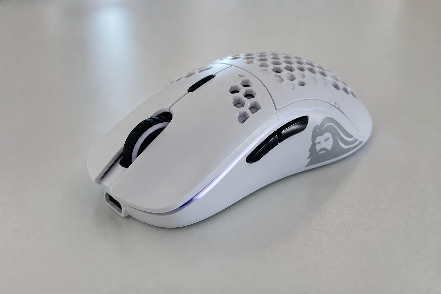 Glorious Model O 2 Pro : une latence record pour les FPS