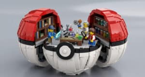Un set LEGO représentant un laboratoire scientifique à l'intérieur d'une Pokéball ouverte avec trois figurines.