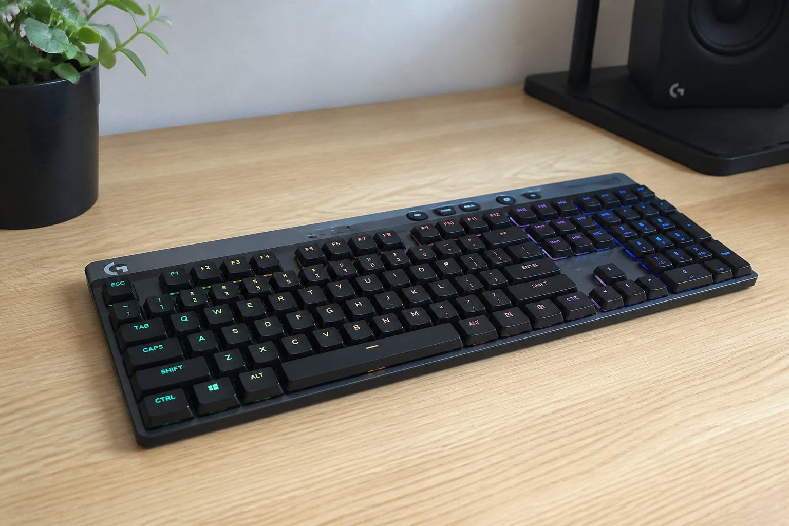 Logitech G515 LIGHTSPEED TKL : la discrétion du profil bas