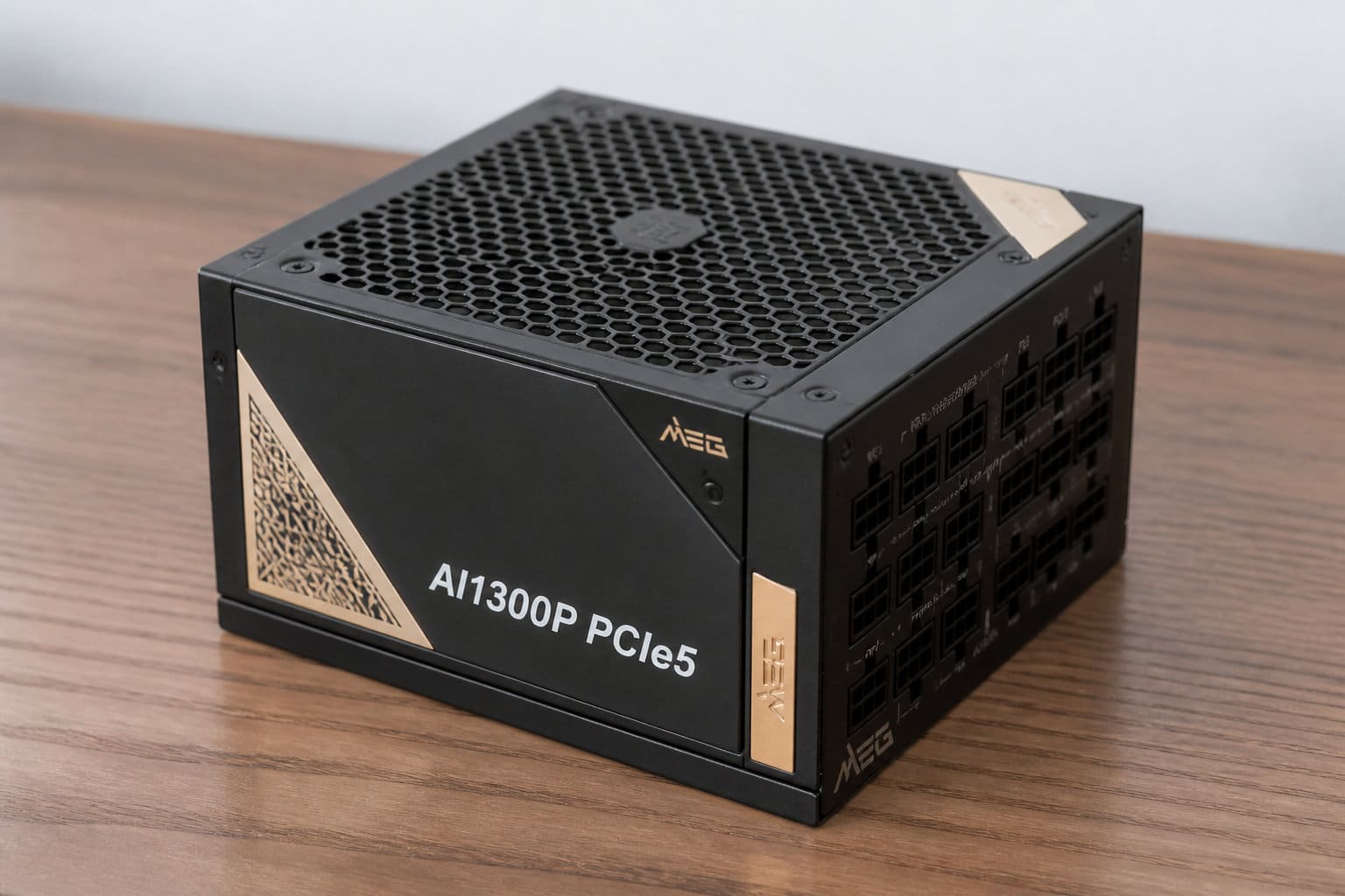 MSI MEG Ai1300P PCIE5 : l'excellence Platinum pour les créateurs